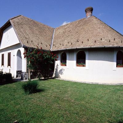 Kovács László családi háza (vályogház)