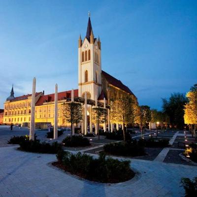 Fő tér és piac rekonstrukció